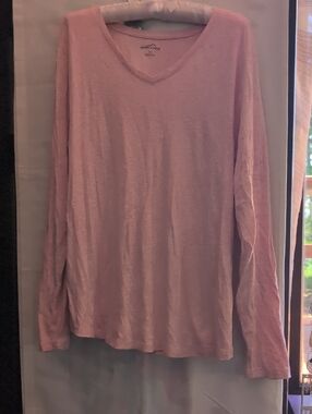 Eddie Bauer Pink Long Sleeve V-Neck Tunic Top